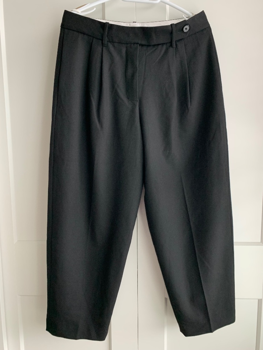 Wilfred Barrel Pant size 12 Cropped in black lined